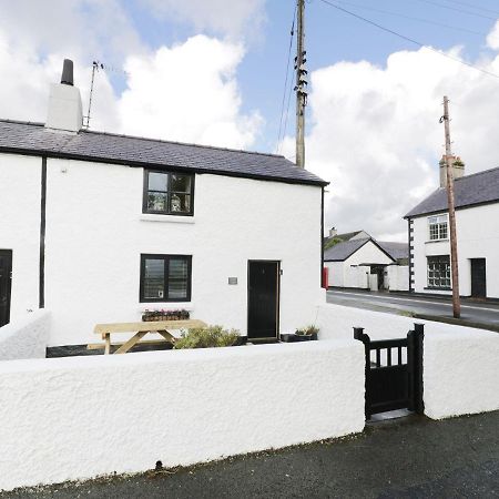 Menai Cottage Llanfairpwllgwyngyll Exterior foto